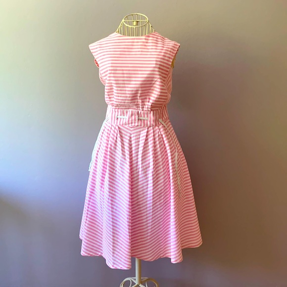 📍FIRM📍80’s VTG 💕Striped Fit-n-Flare Gorgeous Retro - Picture 2 of 16